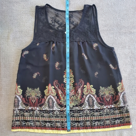Set of 2 Sheer Tank Tops - Picture 16 of 16